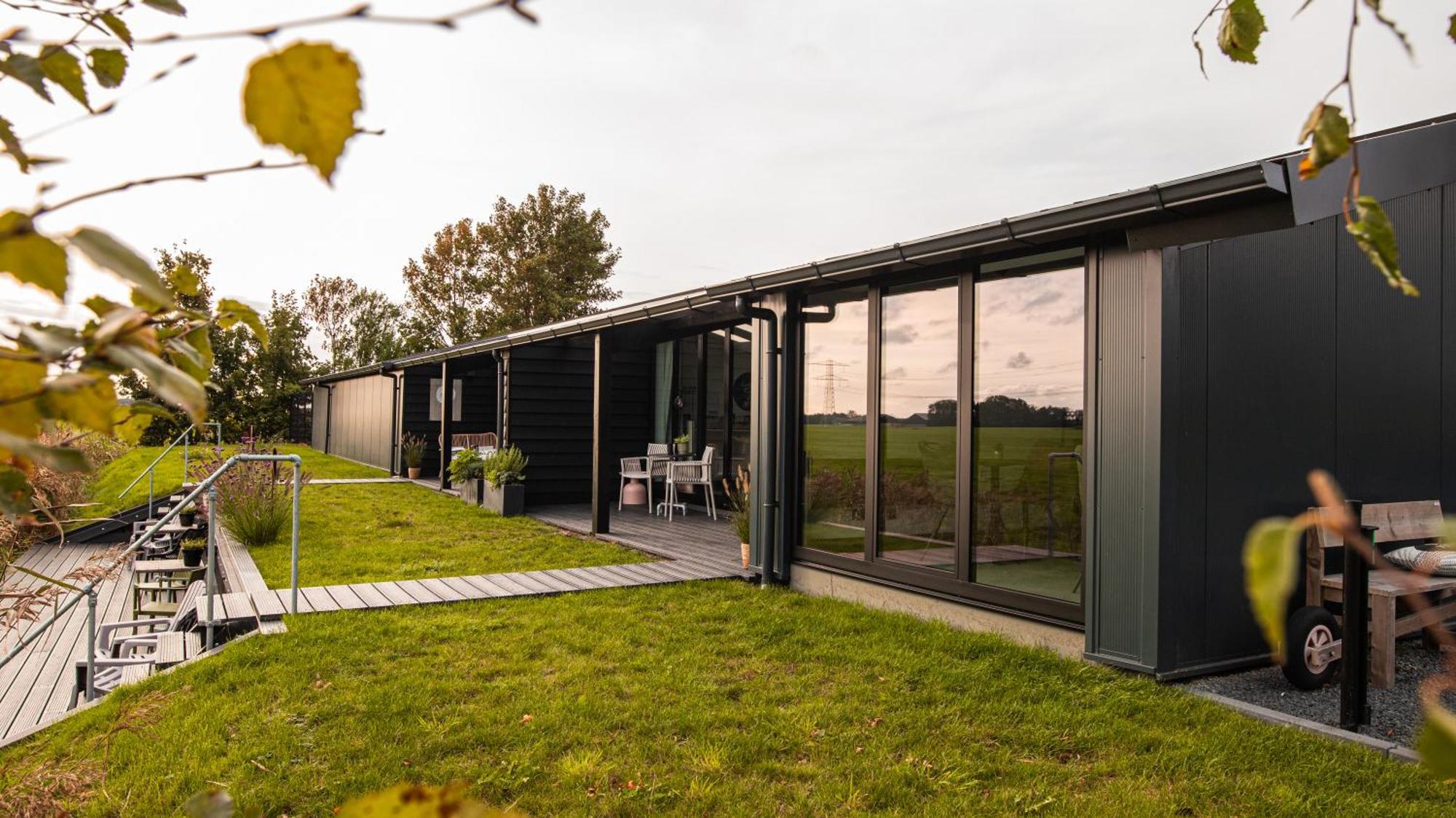 De Buorkerij Bed and Breakfast Tytsjerk Exteriör bild